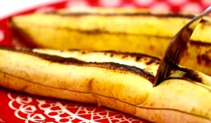 Quantas calorias em 1 Porçoes Banana Com Queijo?