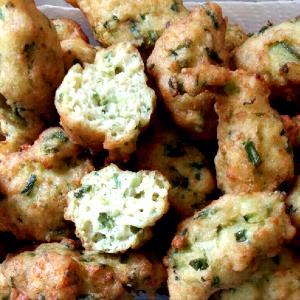 Quantas calorias em 1 Porçoes Bolinho De Chuchu?