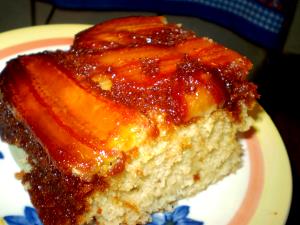 Quantas calorias em 1 Porçoes Bolo De Banana Prata?