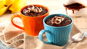 Quantas calorias em 1 Porçoes Bolo De Caneca De Chocolate Com Banana?