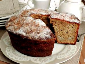 Quantas calorias em 1 Porçoes Bolo De Maçã E Banana?
