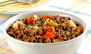 Quantas calorias em 1 Porçoes Carne Moida Com Cenoura?