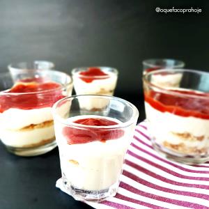 Quantas calorias em 1 Porçoes Cheesecake De Copinho?