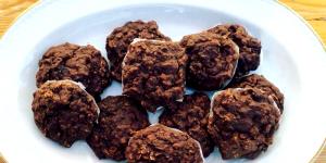 Quantas calorias em 1 Porçoes Cookies İntegrais De Aveia Com Chocolate?