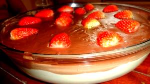 Quantas calorias em 1 Porçoes Creme Delícia De Morango?