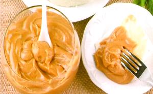 Quantas calorias em 1 Porçoes Doce De Leite Desnatado?