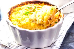 Quantas calorias em 1 Porçoes Escondidinho De Batata Doce Com Frango?