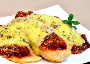 Quantas calorias em 1 Porçoes Filé De Peixe À Parmegiana?