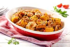 Quantas calorias em 1 Porçoes Frango De Panela De Pressão?