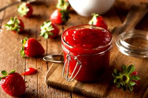 Quantas calorias em 1 Porçoes Geleia De Morango Low Carb?