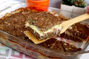 Quantas calorias em 1 Porçoes Kibe De Assadeira Recheado?