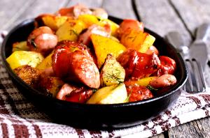 Quantas calorias em 1 Porçoes LINGUIÇA TOSCANA COM BATATA?