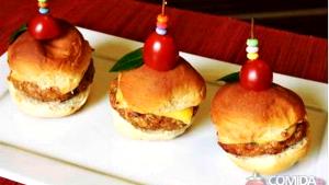 Quantas calorias em 1 Porçoes Mini Hamburguer De Frango?