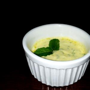 Quantas calorias em 1 Porçoes Molho De Mostarda Com İogurte?