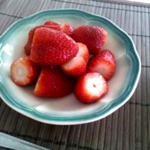 Quantas calorias em 1 Porçoes Morangos Metidos?