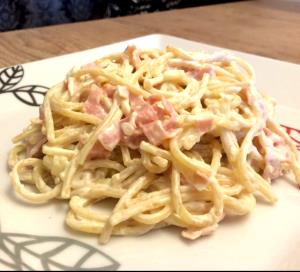 Quantas calorias em 1 Porçoes Pasta Presunto E Queijo Branco?