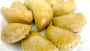 Quantas calorias em 1 Porçoes Pastel De Forno Com Recheio De Pizza?