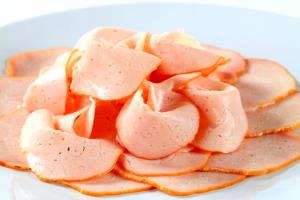 Quantas calorias em 1 Porçoes Peito De Peru Crocante Low Carb?