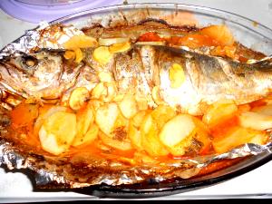 Quantas calorias em 1 Porçoes Peixe Enchova Assado?