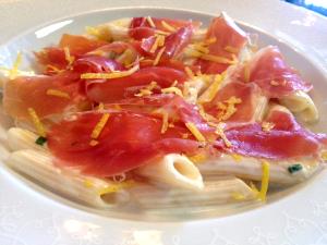 Quantas calorias em 1 Porçoes Penne A Limone Com Presunto Parma?