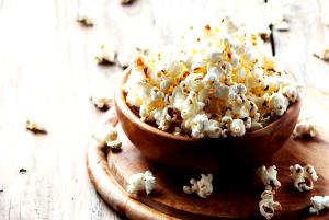 Quantas calorias em 1 Porçoes Pipoca Feita Com Água No Micro-Ondas?
