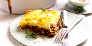 Quantas calorias em 1 Porçoes Purê De Batata Recheado Com Carne Moida?
