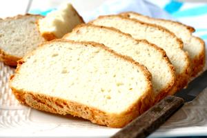Quantas calorias em 1 Porçoes Pão Sem Glúten Light?