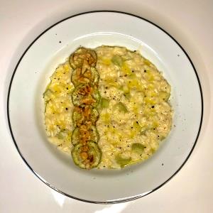 Quantas calorias em 1 Porçoes Risoto De Abobriha E Queijo Brie?