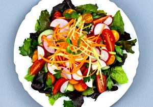 Quantas calorias em 1 Porçoes SALADA COLORIDA?