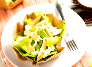 Quantas calorias em 1 Porçoes Salada Leve De Verão?