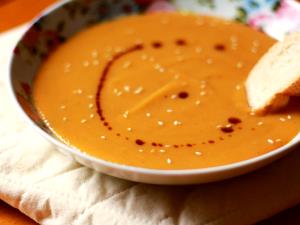 Quantas calorias em 1 Porçoes Sopa Batata Doce, Inhame E Abóbora?