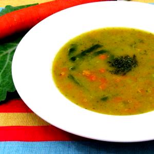 Quantas calorias em 1 Porçoes Sopa Cenoura E Couve Detox?
