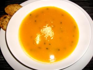 Quantas calorias em 1 Porçoes Sopa De Abobora Madura?