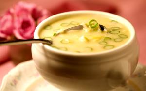 Quantas calorias em 1 Porçoes Sopa De Legumes Com Alho Poró?