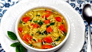 Quantas calorias em 1 Porçoes Sopa De Legumes Com Frango/Macarrap?