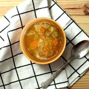 Quantas calorias em 1 Porçoes Sopa De Legumes Da Mama?