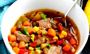 Quantas calorias em 1 Porçoes Sopa De Vegetais?