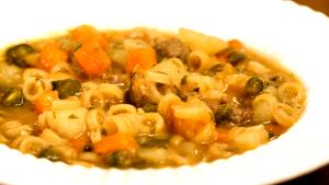 Quantas calorias em 1 Porçoes SOPA SÓ DE LEGUMES- VALDELI?