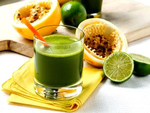 Quantas calorias em 1 Porçoes Suco De Couve Com Maracuja, Limão E Hortelã?