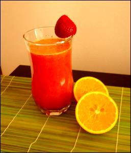 Quantas calorias em 1 Porçoes Suco De Morango Comlaranja?