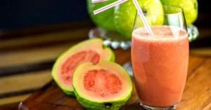 Quantas calorias em 1 Porçoes Suco Natural De Goiaba?