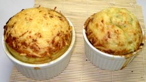 Quantas calorias em 1 Porçoes Suflê Light De Couve Flor?