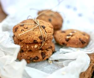 Quantas calorias em 1 Unidade Bolachas Veganas Zero Waste De Amêndoa E Chocolate Preto?