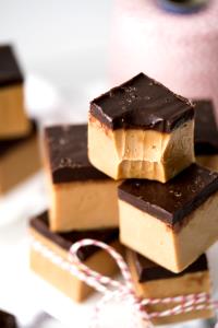 Quantas calorias em 1 Unidade Fudge De Caramelo?