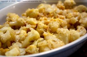 Quantas calorias em 1 Xícara Couve-Flor Cozida (de Couve-Flor Fresca, Cozinhado sem Gordura Adicionada)?