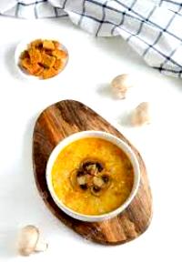 Quantas calorias em 1 Xícara, Inteiras Champignon?