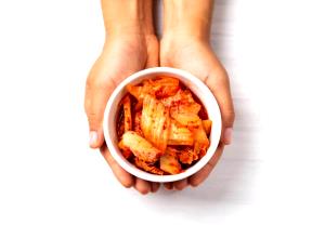 Quantas calorias em 1 Xícara Kimchi?