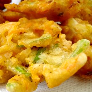 Quantas calorias em 1 Xícara Tempura de Vegetais?