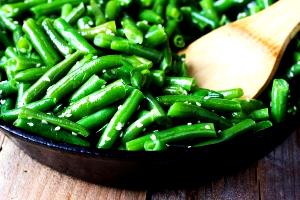 Quantas calorias em 1 Xícara (100,0 G) Vagem, crua?