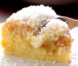 Quantas calorias em 100 G Bolo de Coco Low Carb?
